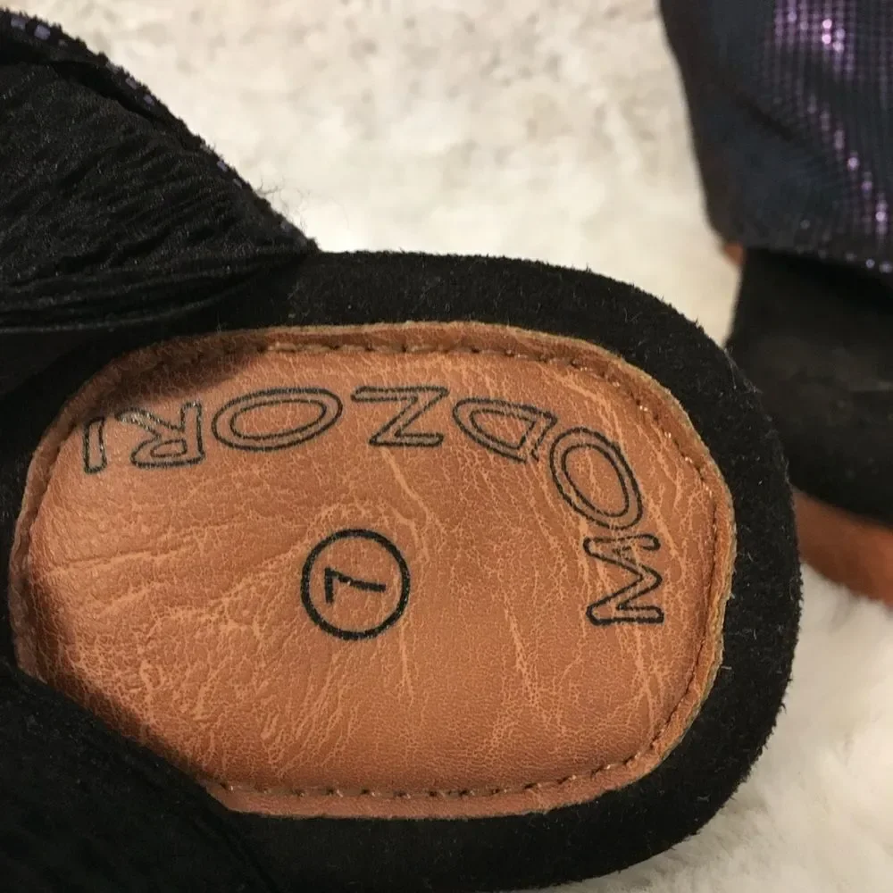 Modzori Reversible Black Shimmery Wedges Sandals Size 7